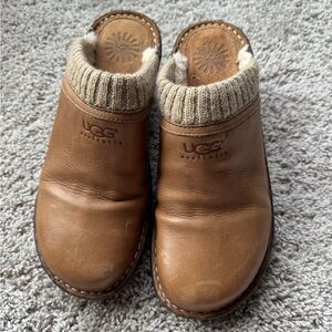 UGG Tan Leather Gael Slip-On Clogs with Knit Collar, size 10 (41)